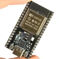 Zdjęcie produktu Płytka ESP32 NodeMCU ESP-WROOM-32 38-pin USB-C WiFi Bluetooth do Arduino (1)