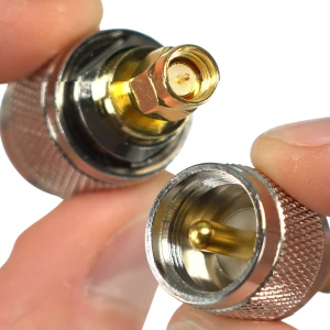 Adapter antenowy SMA wtyk UHF wtyk 50 Ohm konektor w.cz. radiokomunikacyjny